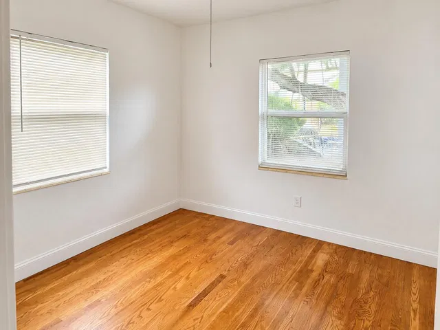 Residence photo 12
