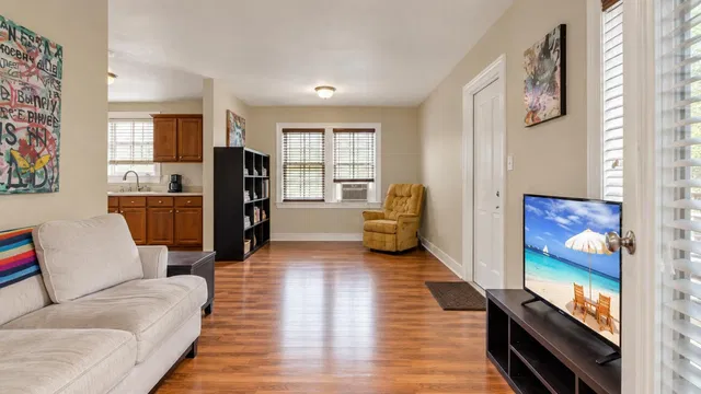 Residence photo 17