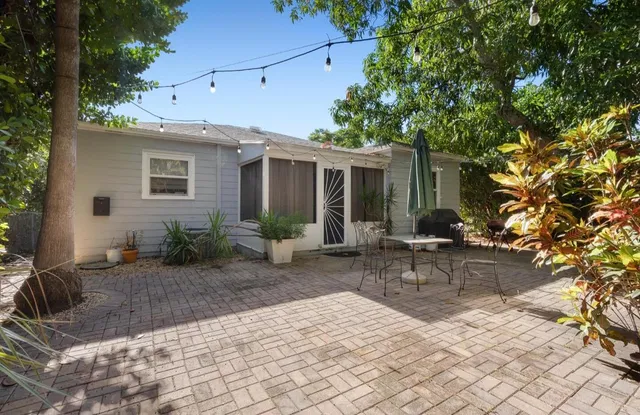 Residence photo 25