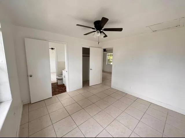 Residence photo 3