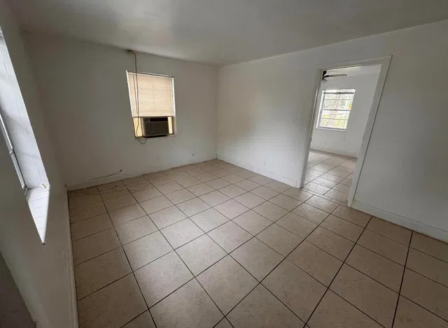  Residence photo 13