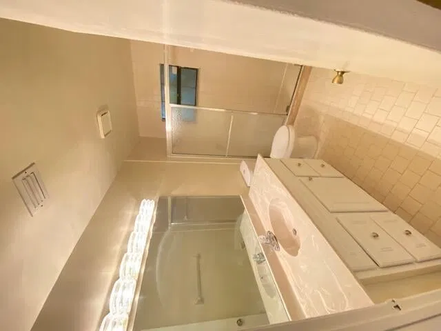 Unit A photo 8