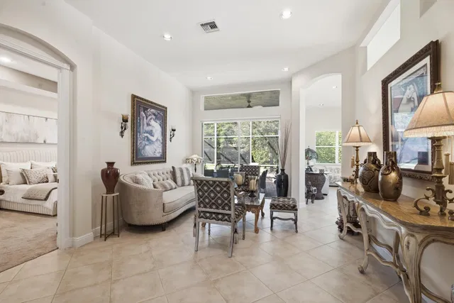 Residence photo 10