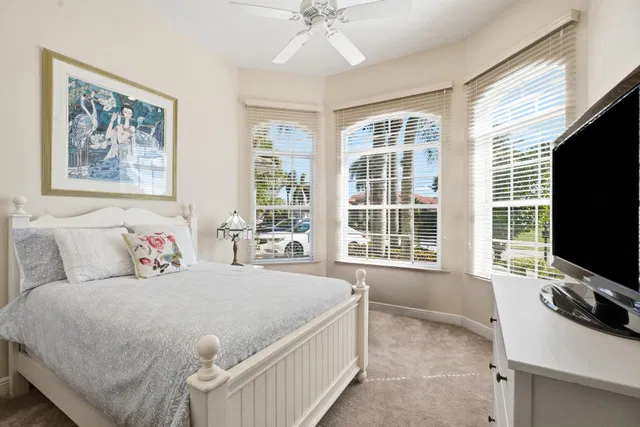 Residence photo 23
