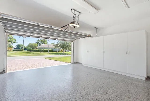 Residence photo 38