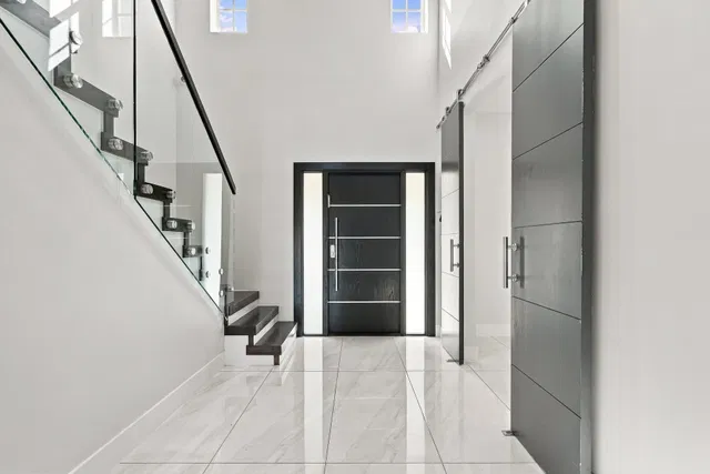 Residence photo 2