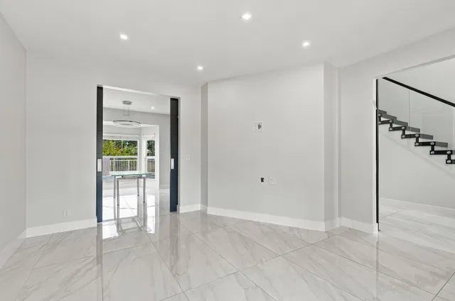 Residence photo 4