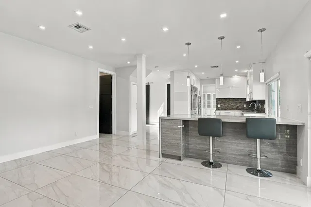 Residence photo 9