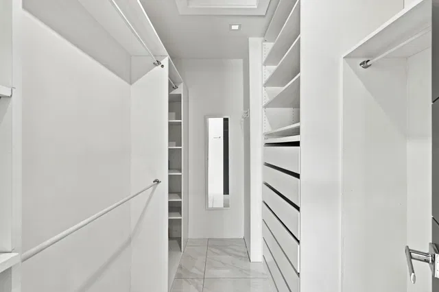 Residence photo 24