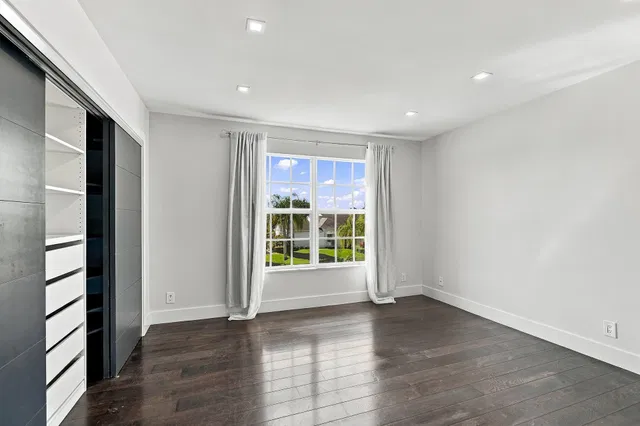Residence photo 27