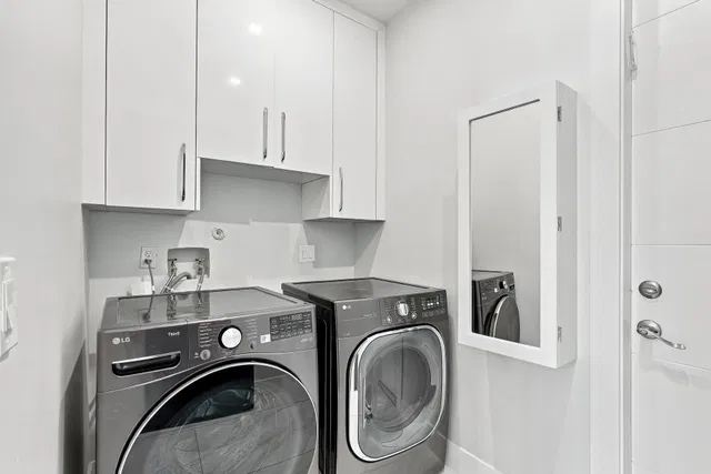 Residence photo 33