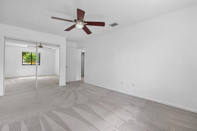 Residence photo 29