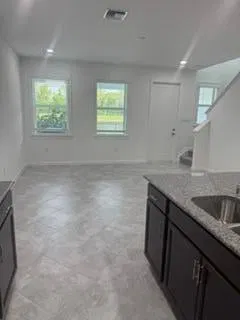 Unit 4236 photo 7