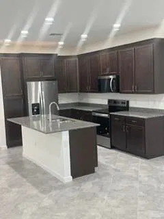 Unit 4236 photo 8