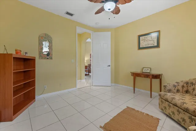 Residence photo 25