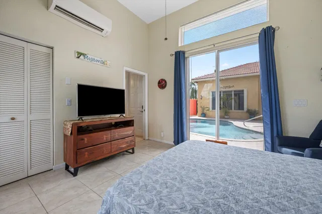 Residence photo 30