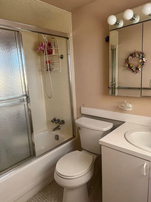 Unit Apt 329 photo 7