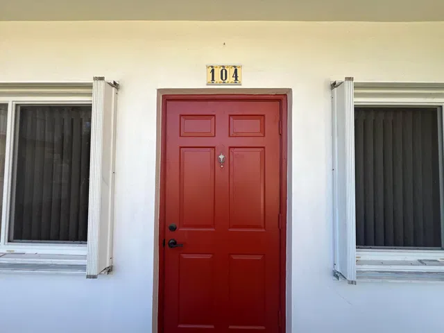 Residence photo 3