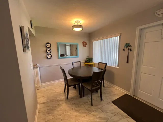 Residence photo 5