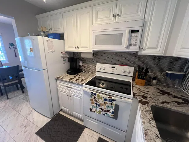 Residence photo 9