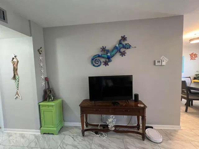 Residence photo 11