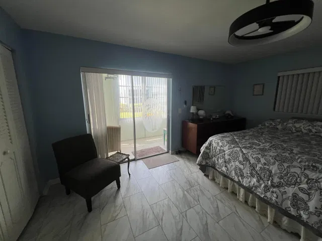 Residence photo 15