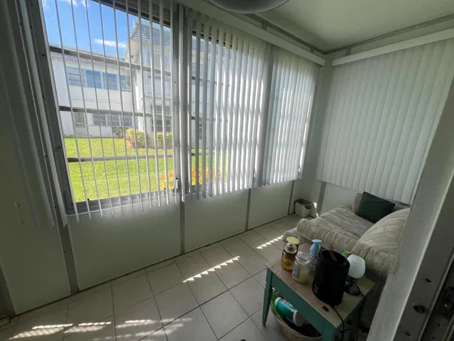 Residence photo 18