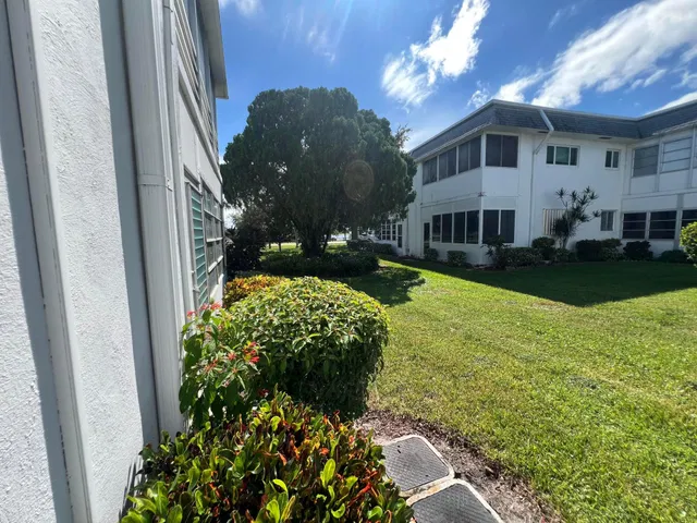 Residence photo 23