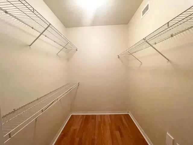 Unit 107 photo 14