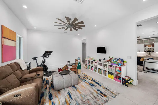Residence photo 34