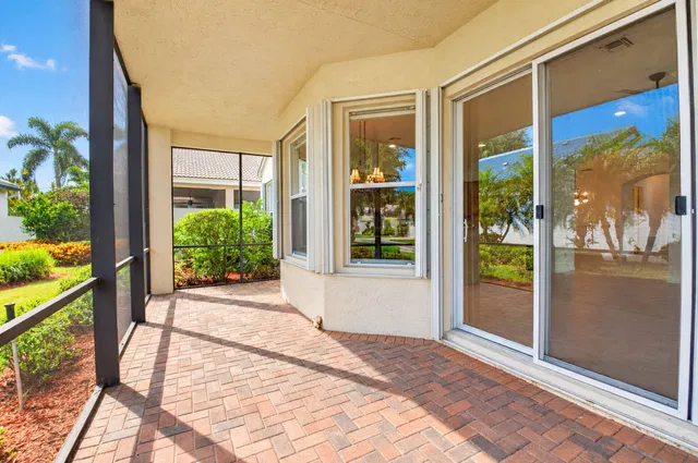 Residence photo 26