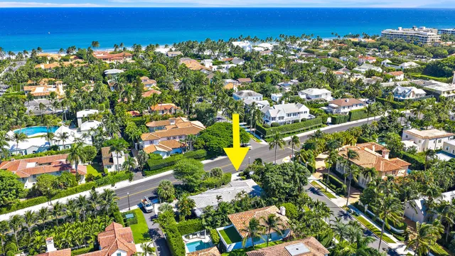 In-Town Palm Beach Residence photo 3