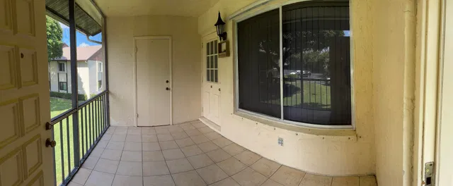 Unit C2 photo 4