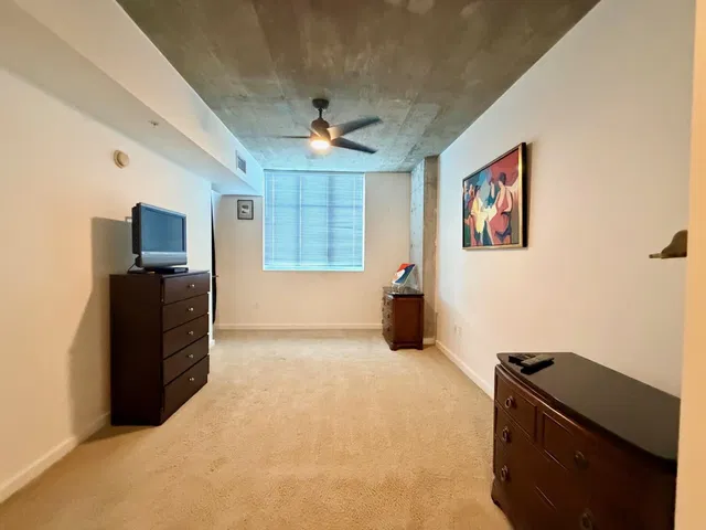 The Edge Unit 1010 photo 12