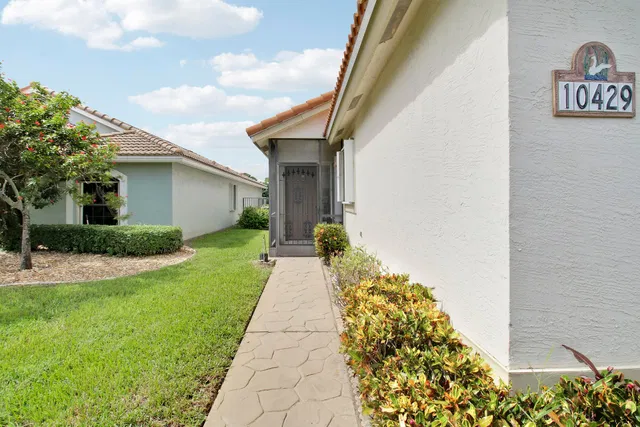 Residence photo 5