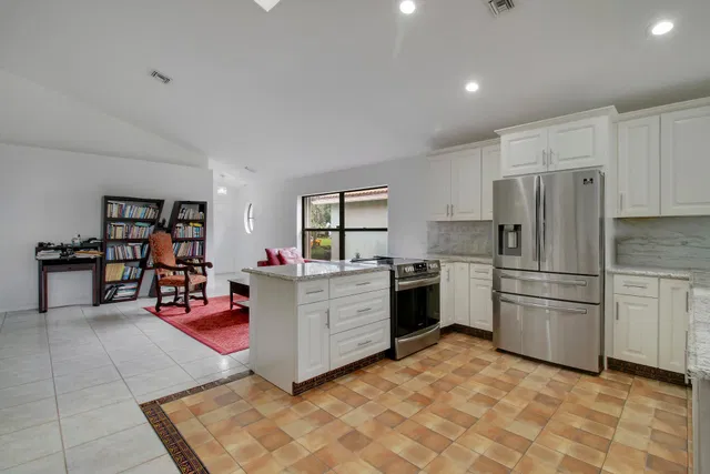 Residence photo 11