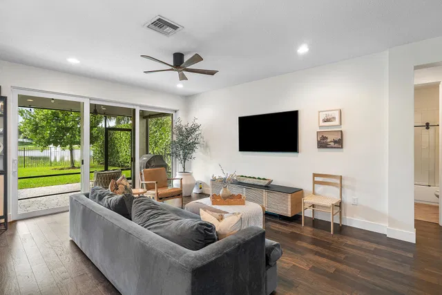 Residence photo 18