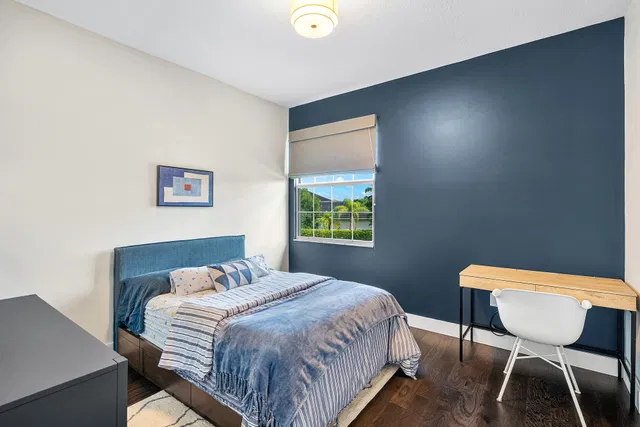 Residence photo 34