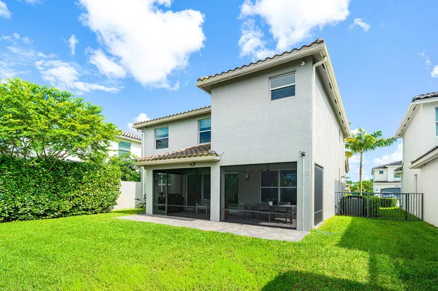 Residence photo 38