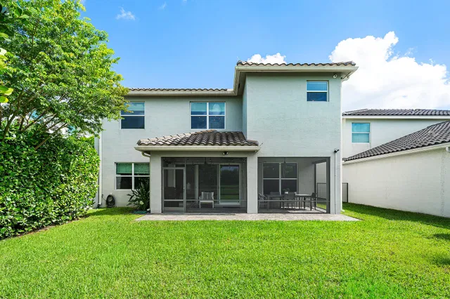 Residence photo 39