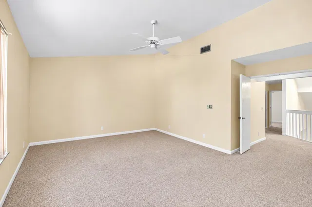 Residence photo 33
