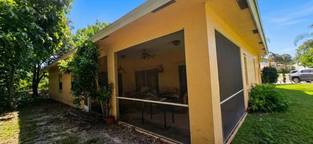 Residence photo 41