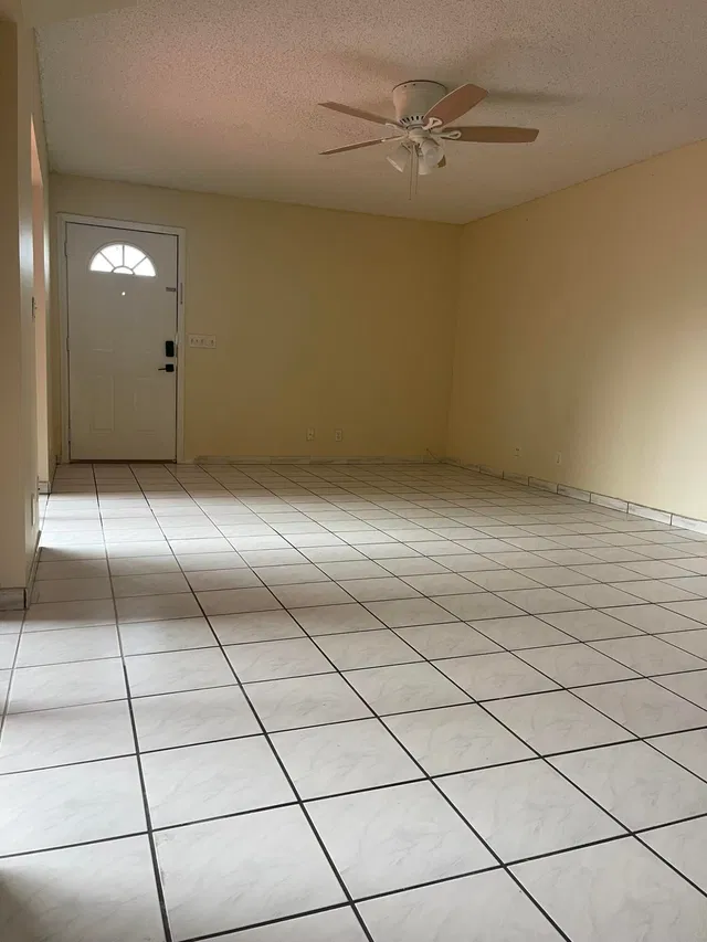 Residence photo 7