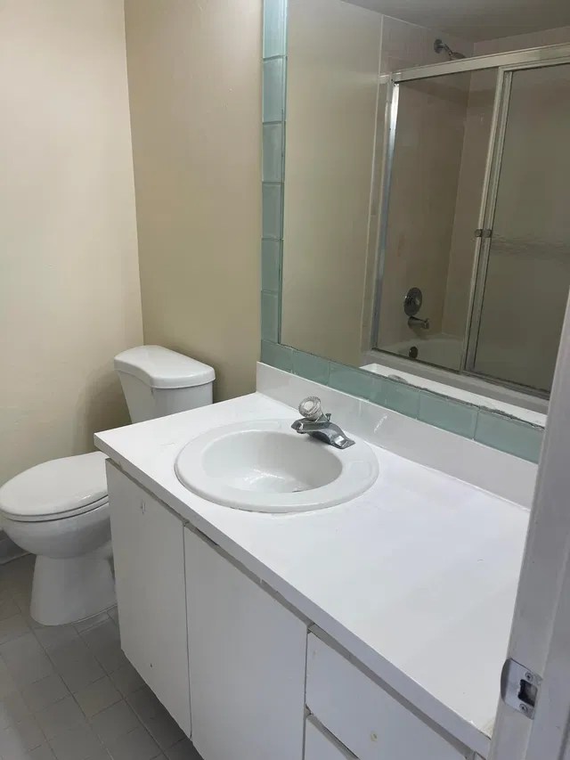 Residence photo 12