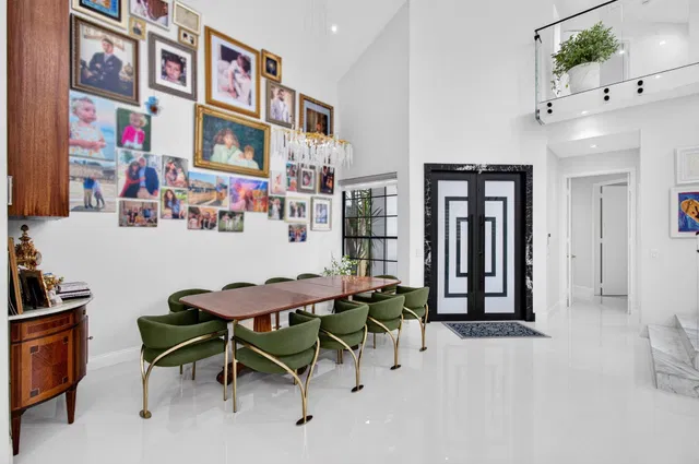 Residence photo 4