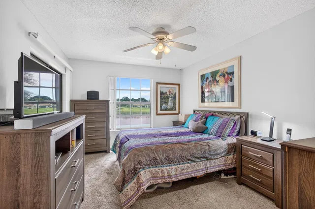 Unit 208 photo 19