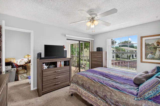 Unit 208 photo 20
