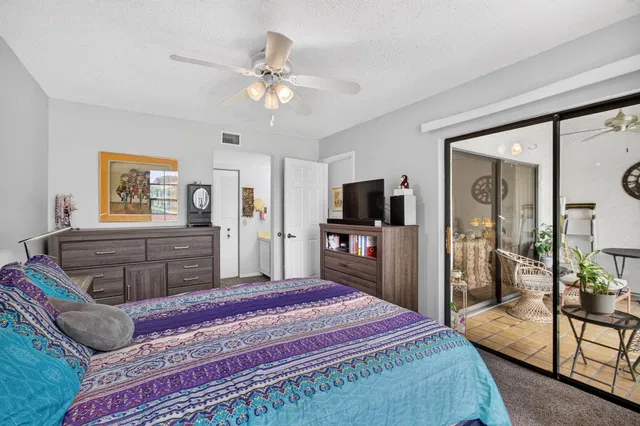 Unit 208 photo 22