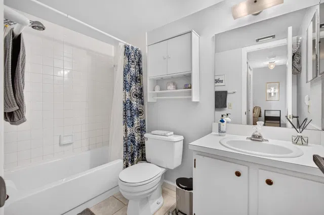 Unit 208 photo 35