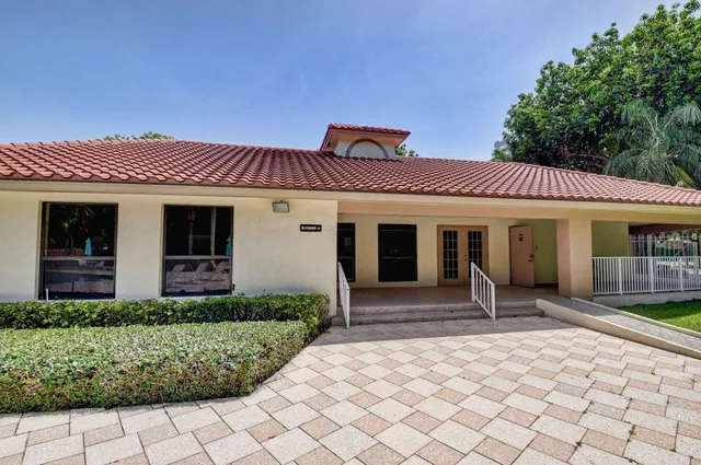 Unit 208 photo 60